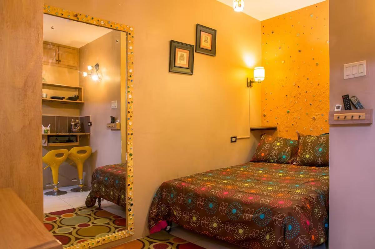 One32 Guesthouse Bejeweled Кингстон Экстерьер фото
